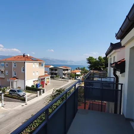Mara Apartment Trogir